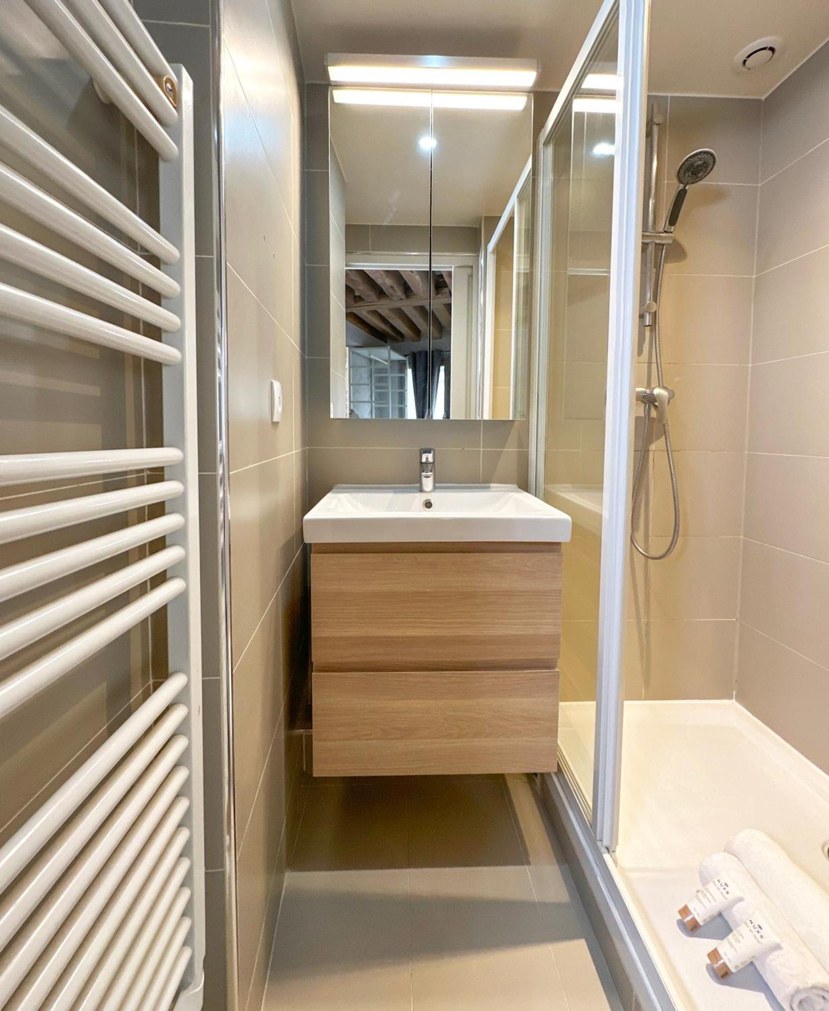 St Michel - Deluxe Apartment - Harpe Paris Exterior foto
